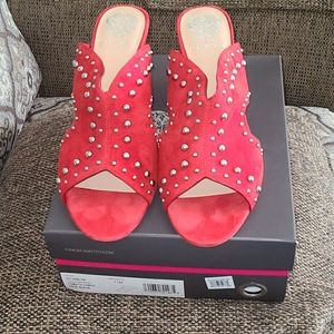 New women's size 11 sandals